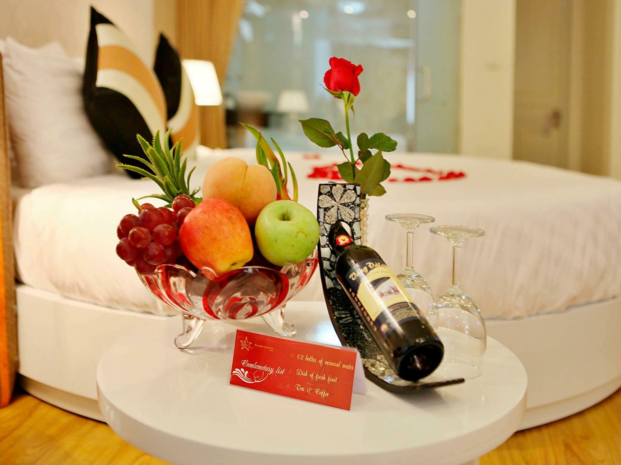 Splendid Star Suites Hotel Hanoi Bagian luar foto